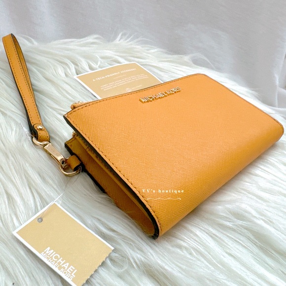 NWT Michael Kors MK Jet Set Large Leather Smartphone Wristlet Wallet Marigold - Picture 3 of 8